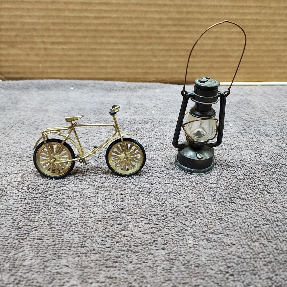 Minatare figures Bicycle Lantern pencil sharpener G